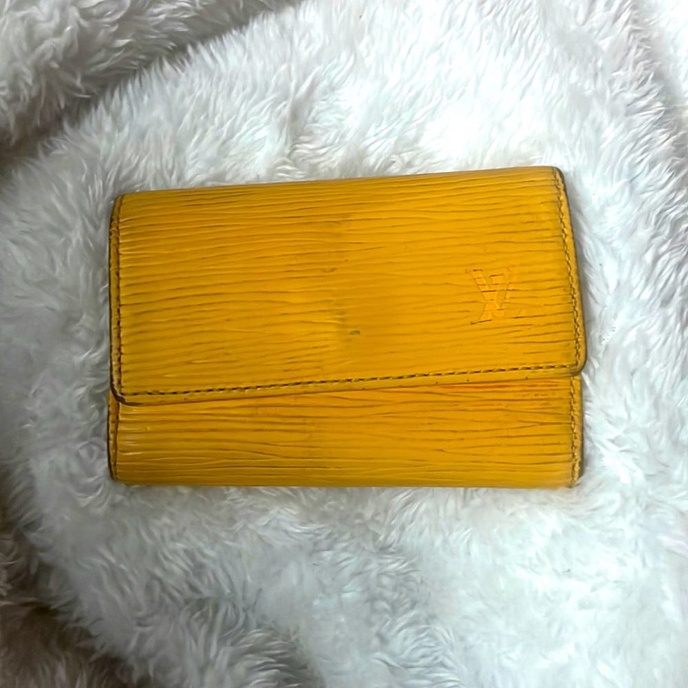 Louis Vuitton mustard yellow 6 key ring wallet